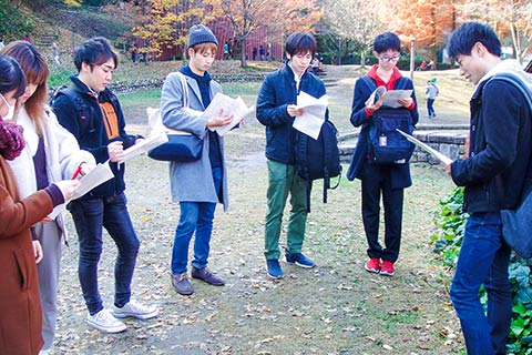 入学後からコースに分かれて学ぶ独自のカリキュラム