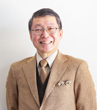 目白大学短期大学部学長