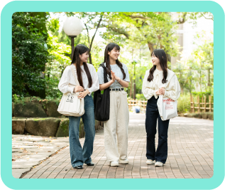 第3位 正門からの緑の道