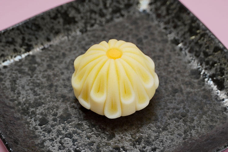 練り切り（乱菊）02