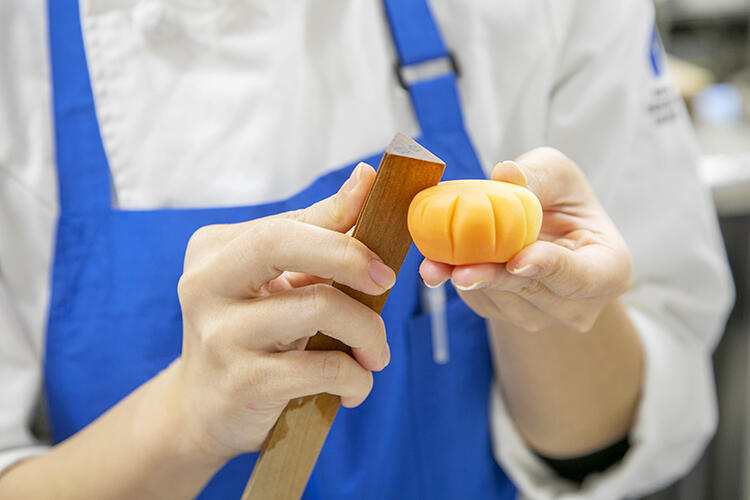 練り切り（紅葉）03