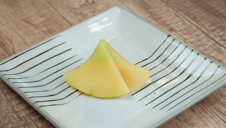 上生菓子（銀杏）