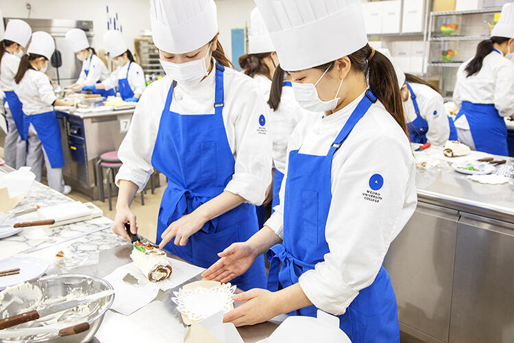 ブッシュ・ド・ノエル（1年次制作）04