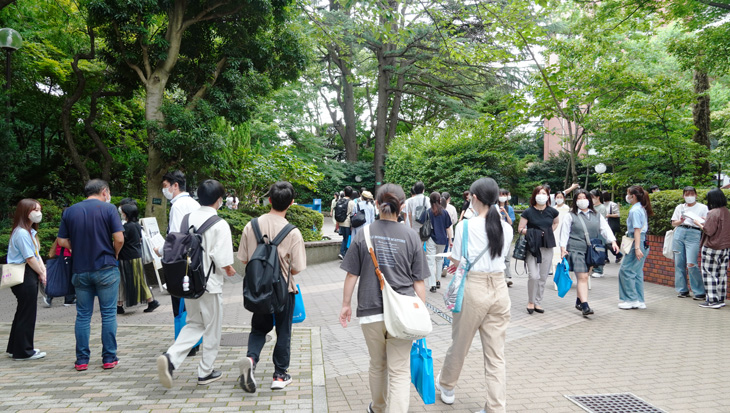 構内の様子
