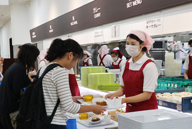 「学食無料体験」（新宿）