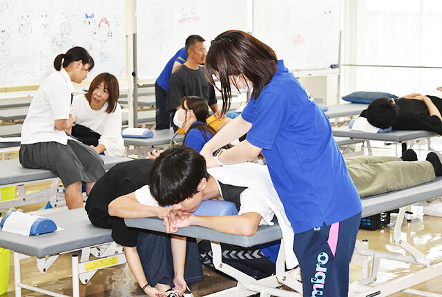 スポーツストレッチ体験コーナー（さいたま岩槻）